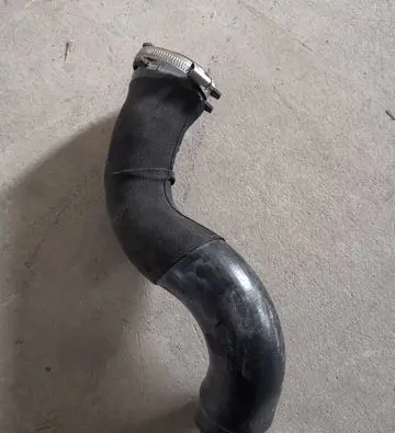 Audi A4 S4 B8 8K Intercooler hose/pipe 8K0145737J