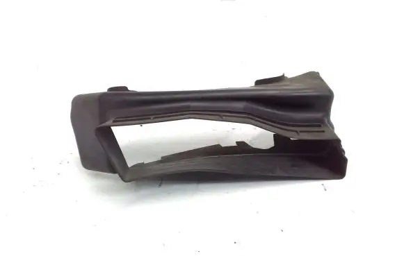 Volkswagen Touareg II Air intake duct part 7P6121395
