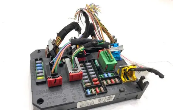 Peugeot 308 Other control units/modules 9806687880