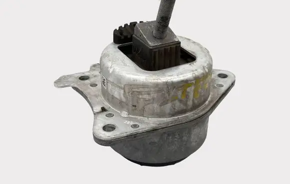 Alfa Romeo Stelvio Engine mount bracket 50551513 50548471 50533461