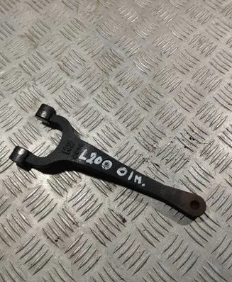 Mitsubishi L200 Clutch release arm fork 