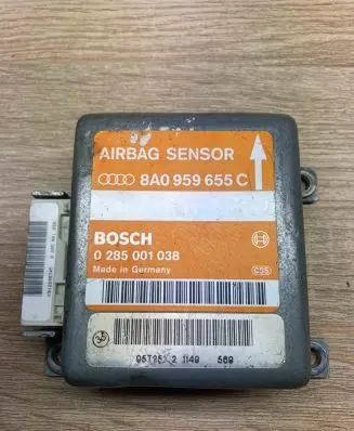Audi A4 S4 B5 8D Airbag control unit/module 8A0959655C 0285001038