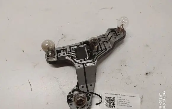 Toyota Avensis T250 Tail light bulb cover holder 89028783