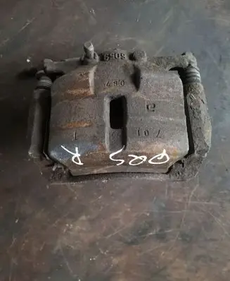 Nissan Qashqai Front brake caliper