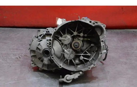 Volvo S60 Manual 6 speed gearbox 1023746