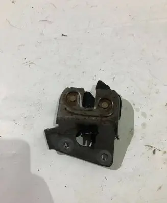 BMW 5 E60 E61 Seat back rest lock catch 7112864