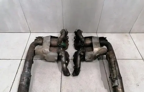 Aston Martin Vanquish V12 Exhaust manifold CD335G236AA