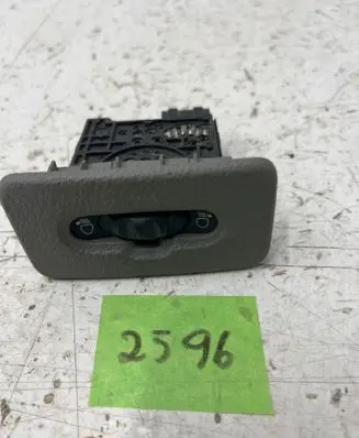 Renault Master II Headlight level height control switch 7700841235 6281