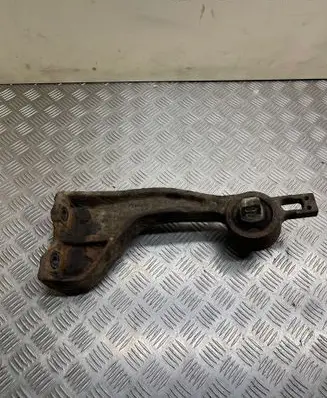 Mercedes-Benz Vito Viano W639 Rear differential/diff mount bracket A63935335