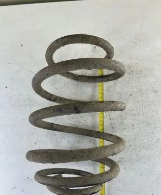 Jeep Cherokee III KJ Rear coil spring