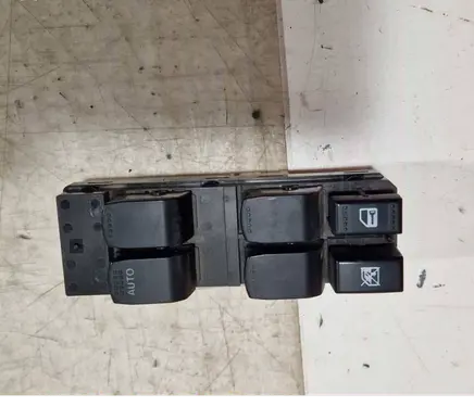 Suzuki Swift I Electric window control switch 62J502785T 2385C