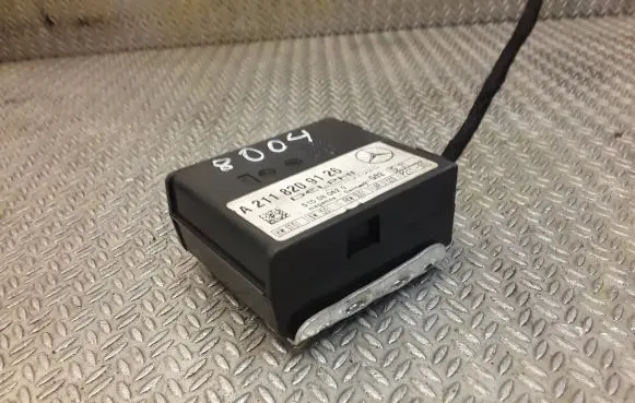 Mercedes-Benz S W220 Alarm control unit/module 2118209126 A2118209126