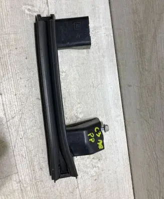 Citroen C3 Aircross Front door windshield rail 39227508