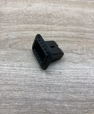 Volkswagen Golf VI Other seats 4B0886373