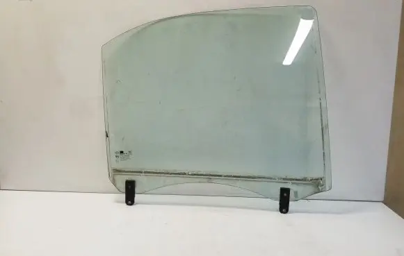 KIA Sorento Rear door window glass E143R00240