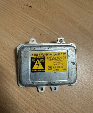 BMW 5 E60 E61 Headlight ballast module Xenon 5DV00900000 157711003242AF
