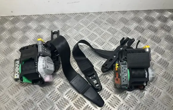 Audi A6 S6 C7 4G Front seatbelt 4G8857706D 4G8857705B
