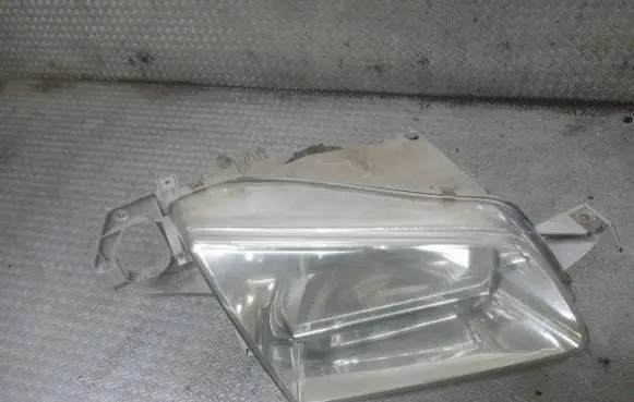 Mazda 323 F Headlight/headlamp 1305235393