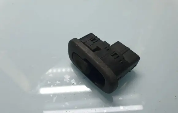 Volvo S70 V70 V70 XC Electric window control switch 03458524