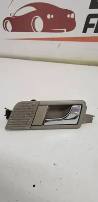 Audi A2 Front door interior handle 8Z0837020 E040313522