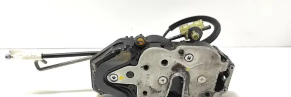 Opel Insignia A Front door lock 1350373