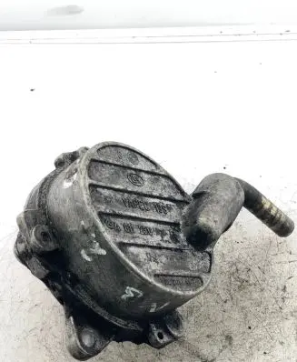 Mercedes-Benz Vito Viano W638 Vacuum pump A611230 030103