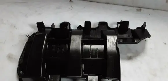 Volkswagen PASSAT B8 Oil breather separator 04L103623F