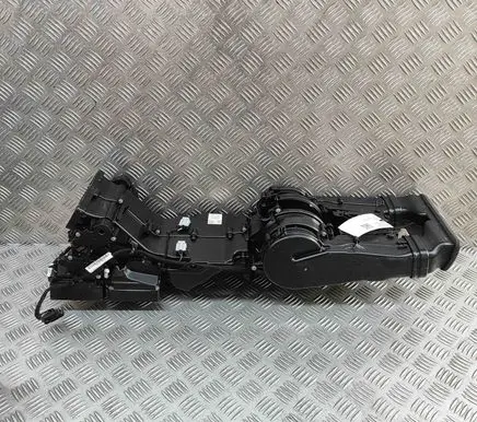 Audi Q7 4M Interior heater climate box assembly CZ1174001721 4M0820521