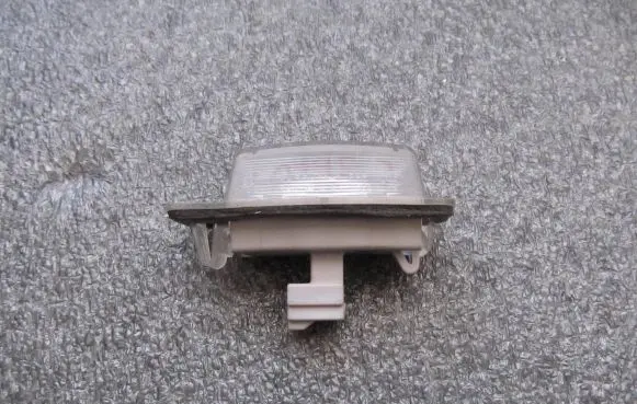 Citroen C-Zero Number plate light 1141283