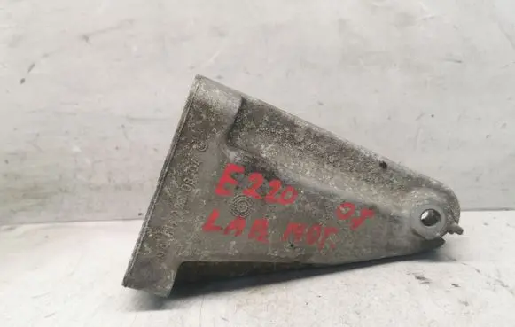 Mercedes-Benz E W211 Engine mounting bracket A6112230804