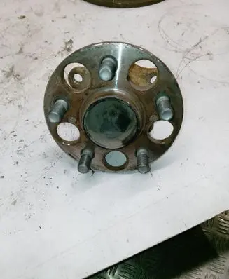Toyota Prius (XW50) Rear wheel ball bearing