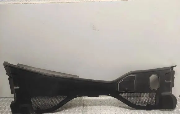 Audi A7 S7 4G Wiper trim 4G8819447