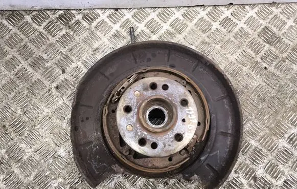 Mercedes-Benz ML W164 Rear wheel hub