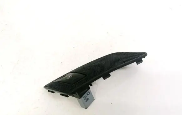 Skoda Octavia Mk2 (1Z) Electric window control switch 1Z0959896