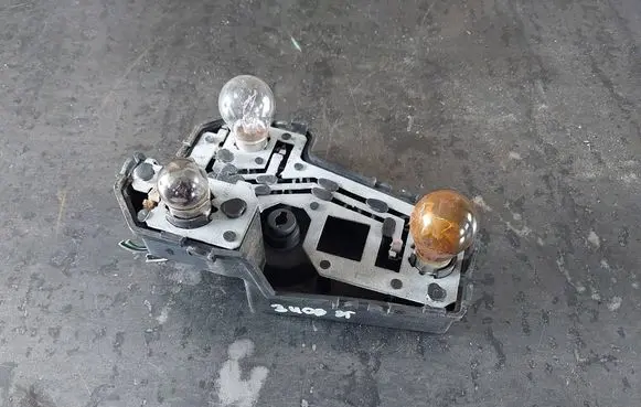 Ford Galaxy Tail light bulb cover holder 7M5945257