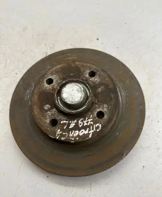 Citroen C4 I Rear wheel hub