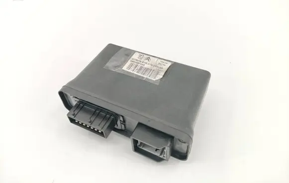 Peugeot 207 CC Convertible roof control unit 9664957280