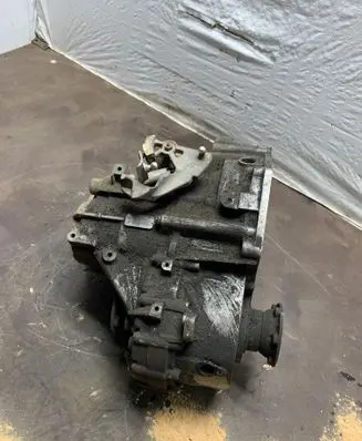 Volkswagen Bora Manual 6 speed gearbox DRW 141711101