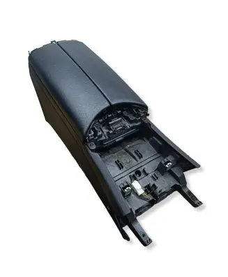 Mercedes-Benz C W205 Armrest A2056800150 1259954