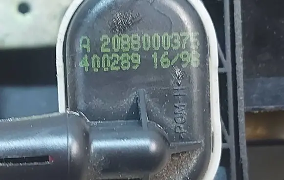 Mercedes-Benz CLK A208 C208 Tailgate opening switch P0MH