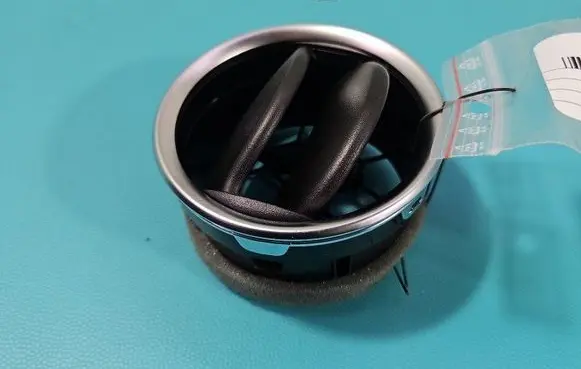 Dash center air vent grill