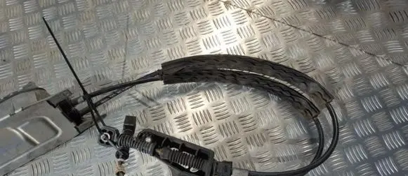 Seat Leon (1M) Gear shift cable linkage 3C0711266L