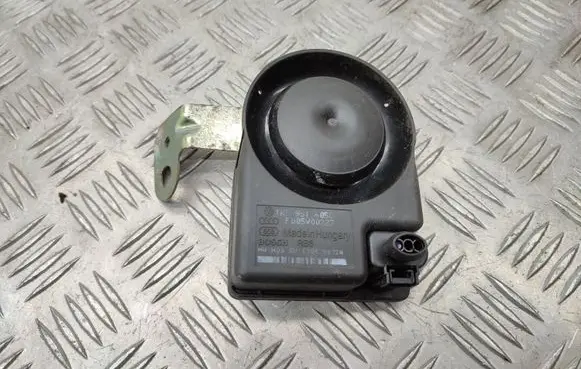 Audi A4 S4 B8 8K Alarm system siren 1K0951605C