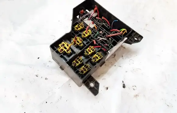 Mitsubishi Pajero Fuse box set 4980XA1