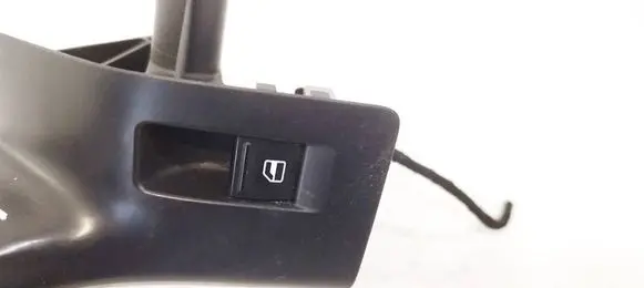 Volkswagen Golf Plus Electric window control switch 7L69598558