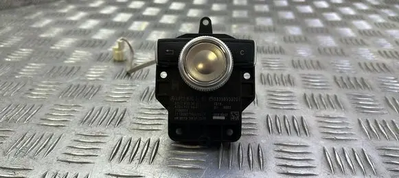 Mercedes-Benz E W212 Head unit multimedia control A2128702751 A2128703051 A2049020501