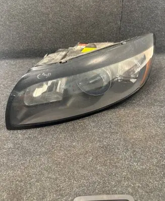 Volvo C30 Headlight/headlamp 30657172 0301232271