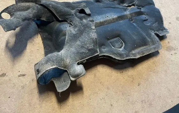 Audi TT Mk1 Other engine bay part