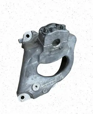 Mercedes-Benz C AMG W205 Engine mounting bracket A1772200100