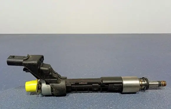 Fuel injector